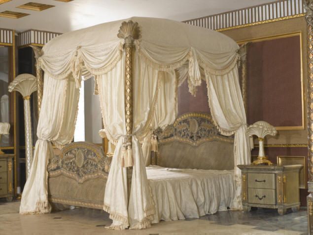 Best King Size Canopy Bedroom Sets