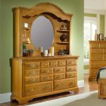 Oak Lane II 8 Drawer and 6 Shelf Dresser and Hutch | 920-444+002