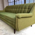 Mid-Century Modern Green & Gold Tufted Flexsteel Sofa | Chairish