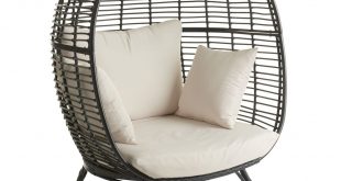 Wilko Garden Snuggle Egg Chair Rattan Effect