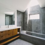 Unique Bathtub and Shower Combo Designs for Modern Homes