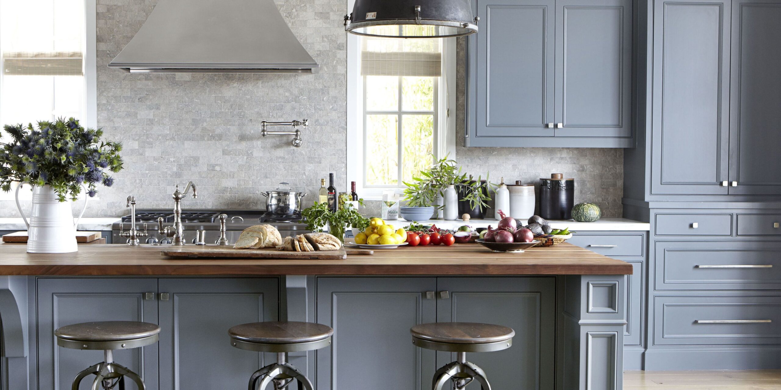 How to Choose the Perfect Color Scheme
  for Your Kitchen