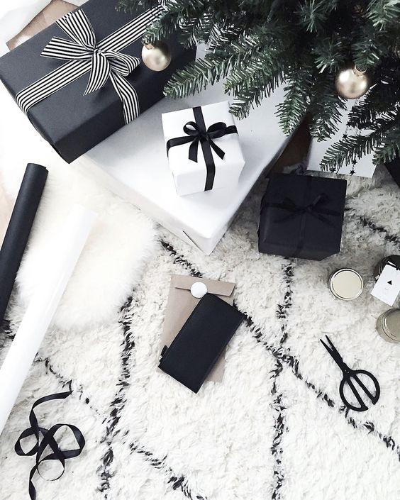 simple black and white gift wrappings