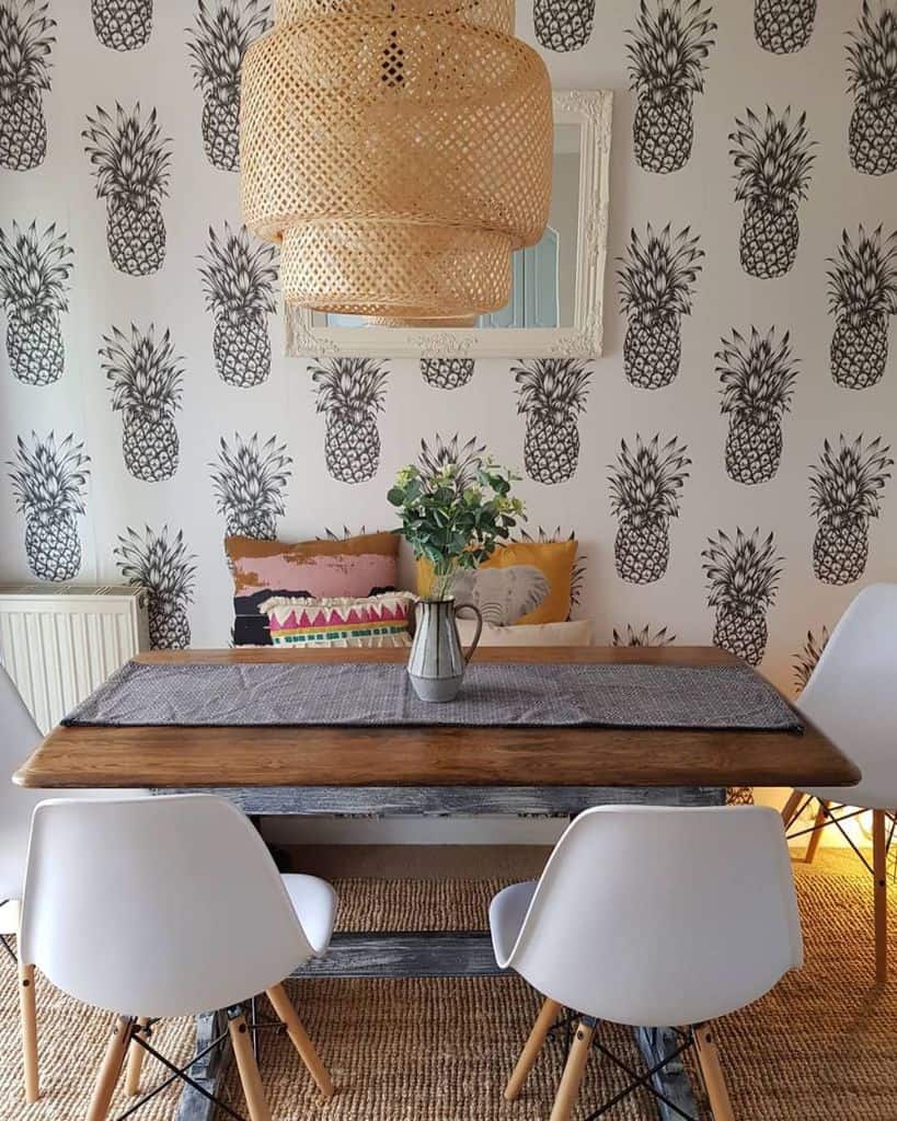 Pineapple wallpaper for the dining room 