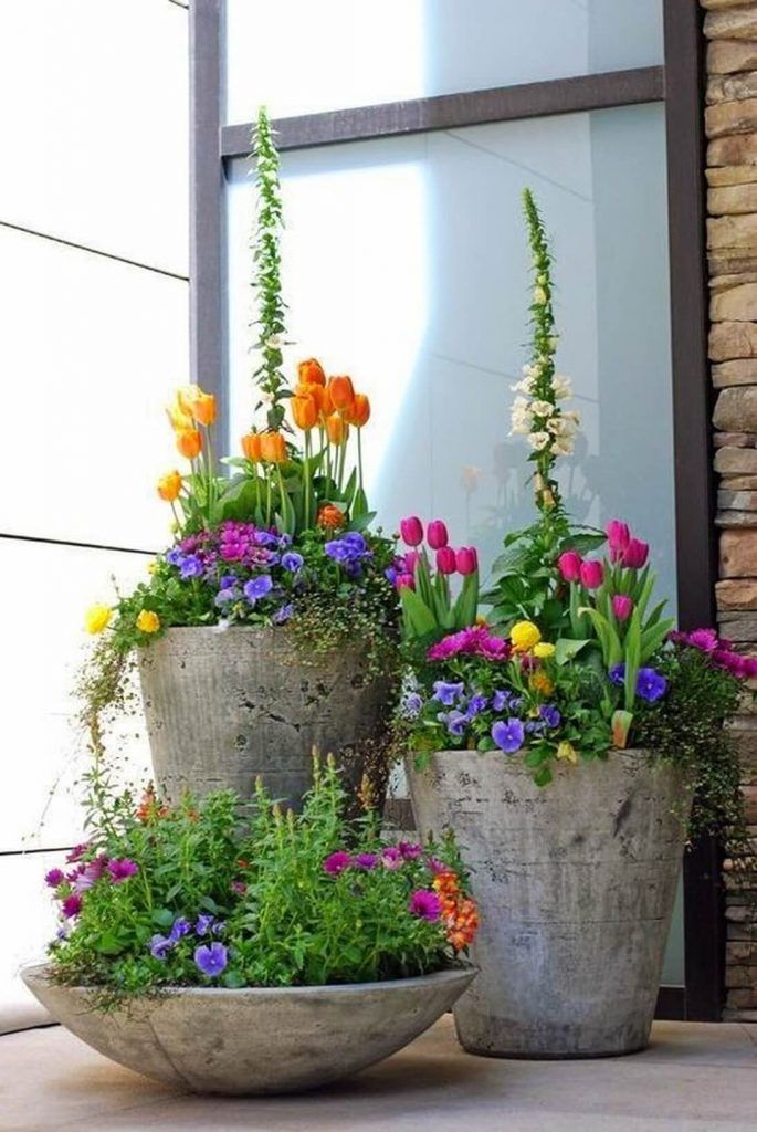 Creative Ways to Decorate Your Front Porch with Flower Pots