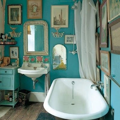 The Beauty of Decorative Bathroom Wall Mirrors
