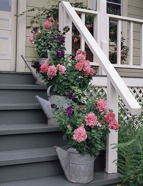 Beautiful Flower Pot Ideas to Enhance Your Front Porch
