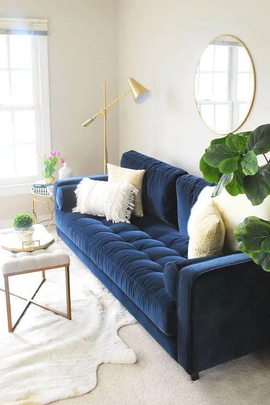 Bespoke Decor: The Beauty of a Blue and Gold Living Room