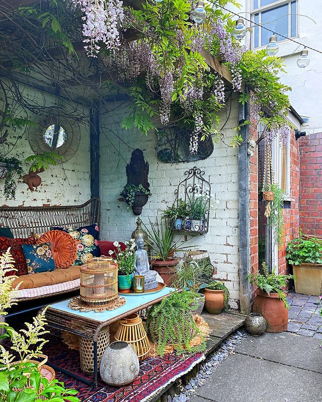 Bohemian Inspired Garden Decor Ideas for a Whimsical Outdoor Space