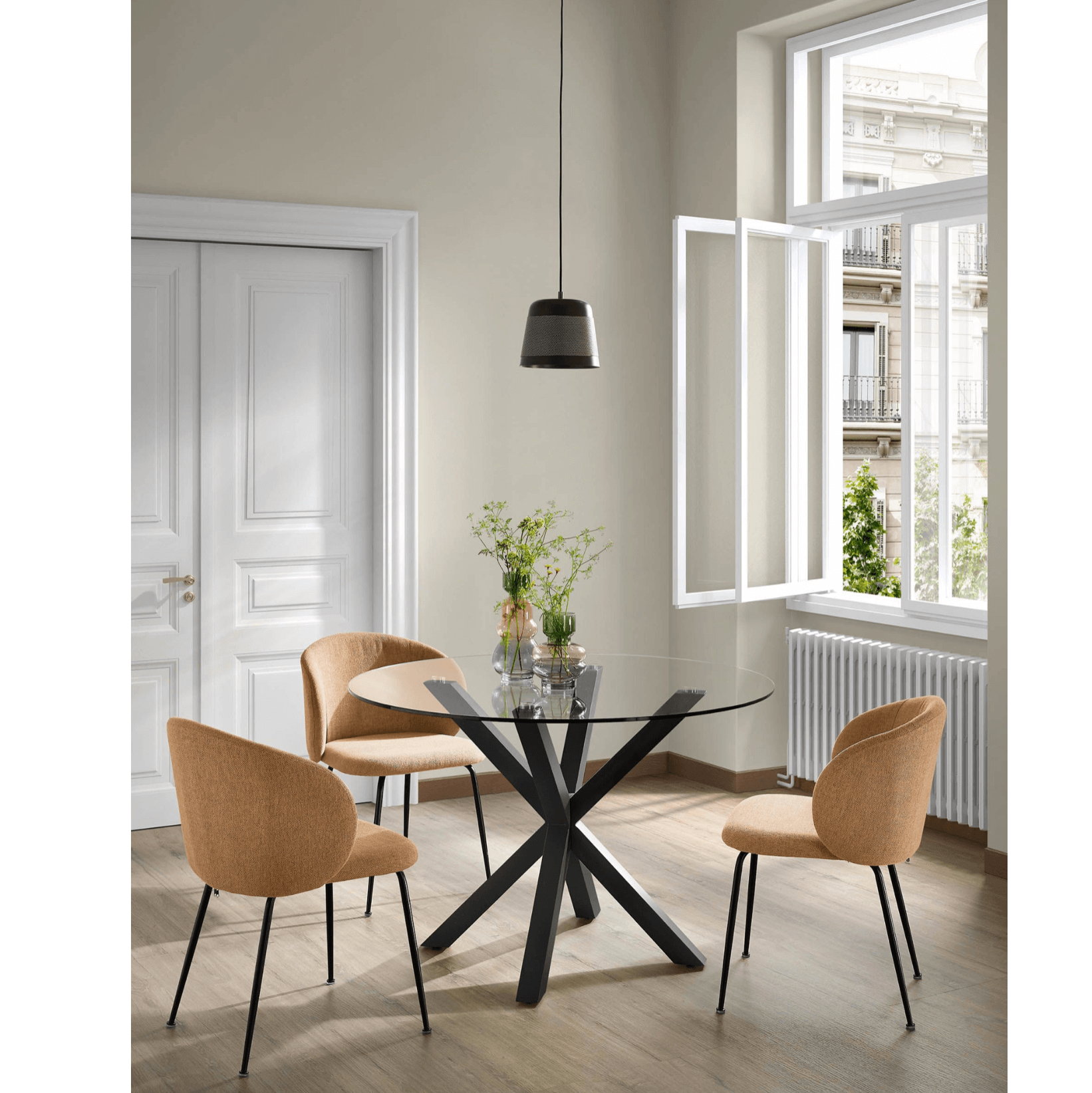 Discover the Timeless Elegance of Round Glass Dining Tables