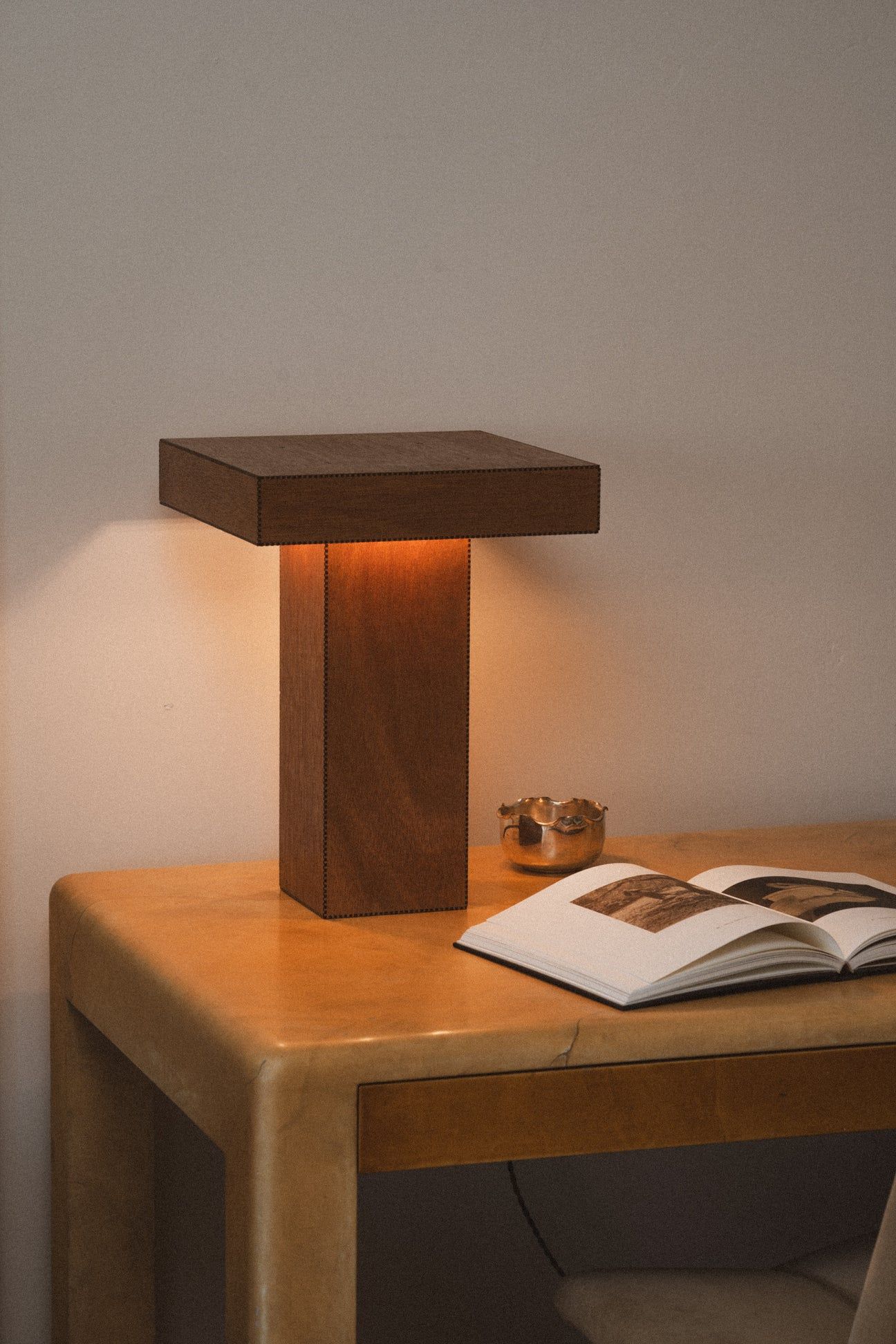 Elegant and Timeless Wooden Table Lamp Designs