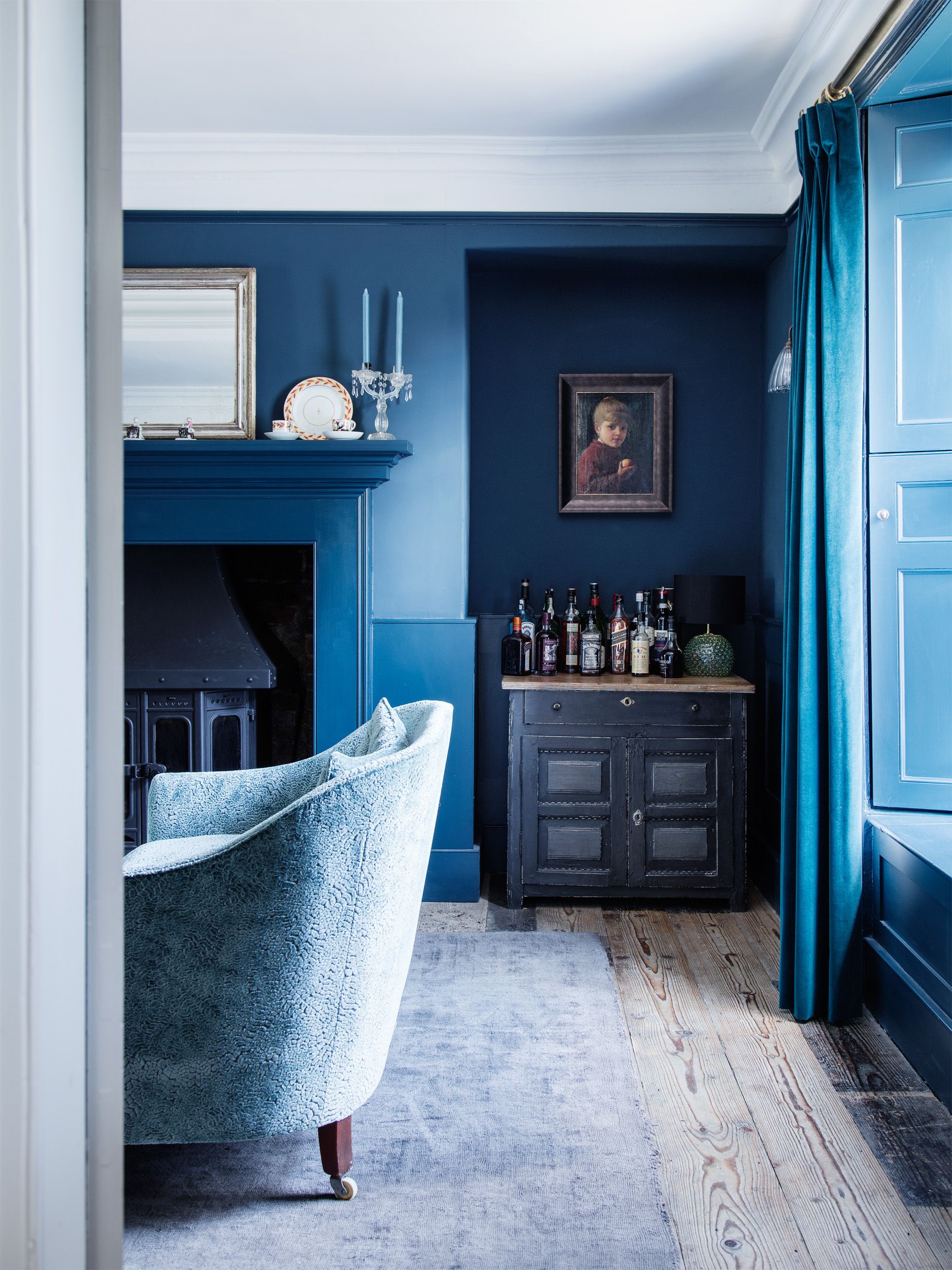 Exploring the Endless Shades of Blue Paint Colors for Your Living Room