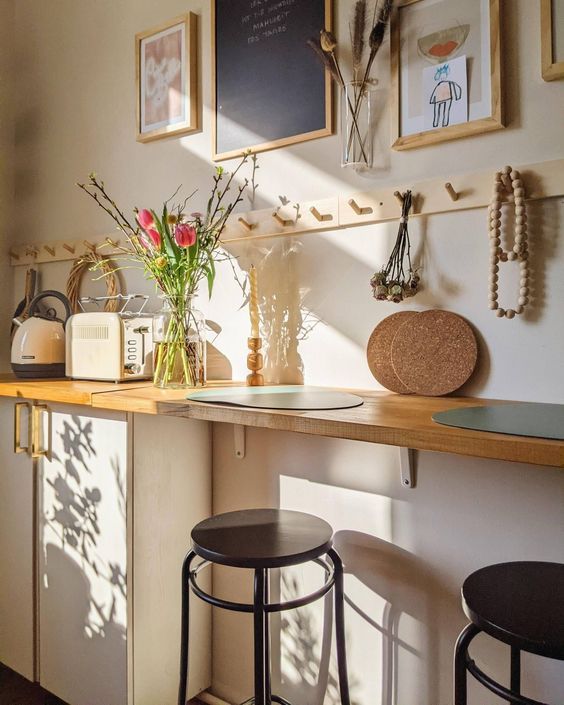 Elevate Your Morning Routine: The Perfect Breakfast Bar Set with Stools