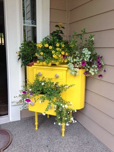 Repurpose Old Drawers as Stylish Garden Containers