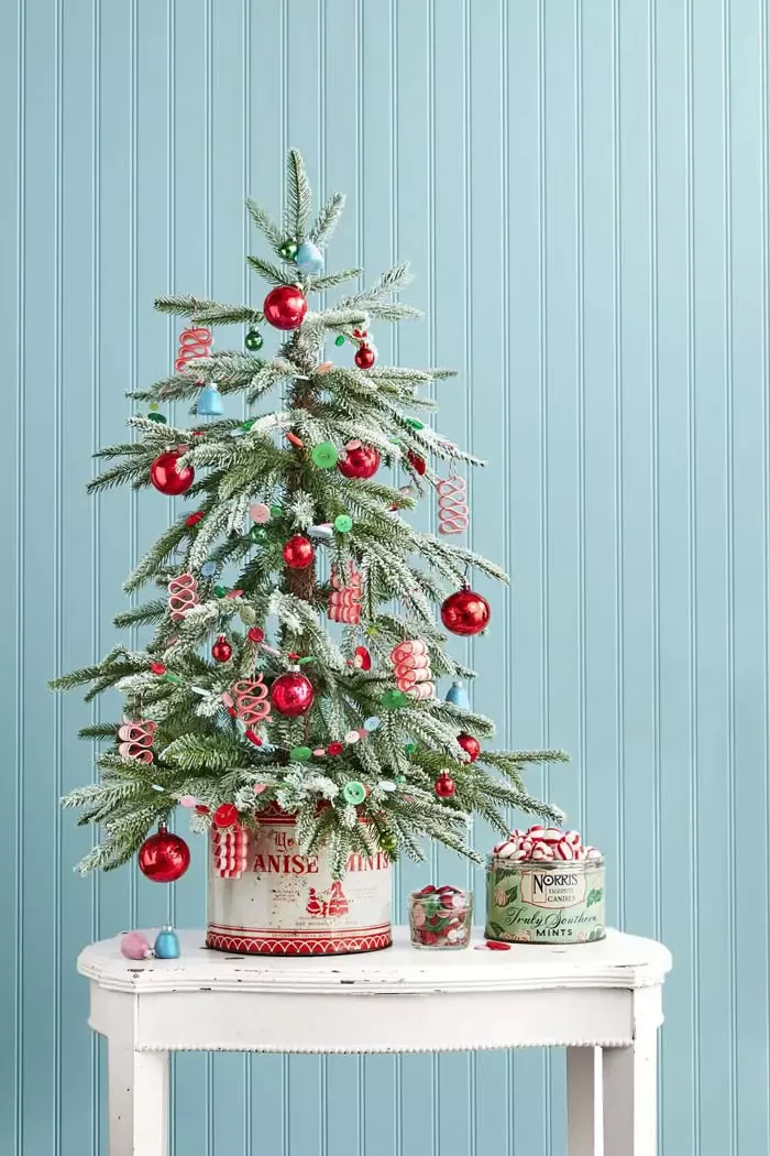 Small but Mighty: Creative Ways to Decorate Tabletop Christmas Trees