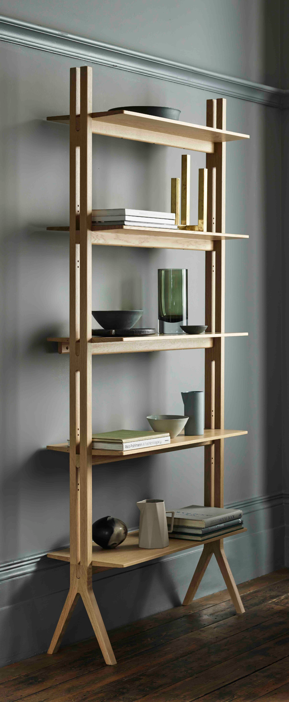 The Beauty of Wood Shelves: A Functional and Elegant Storage Solution