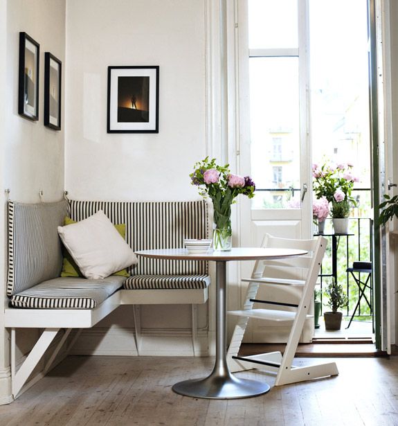 The Beauty of a Corner Dining Room Table with Bench