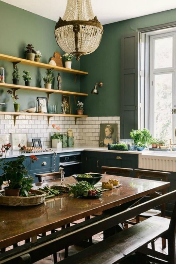 The Best Kitchen Paint Colors for a Bright and Inviting Space