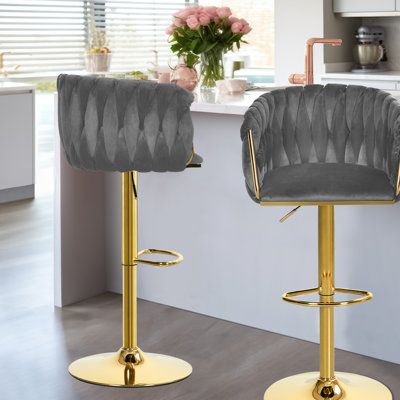 Bar Stools With Arms And Swivel