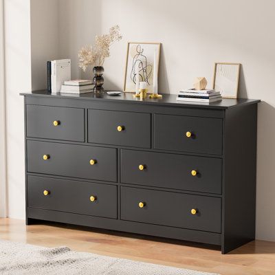 The Various Benefits of a Long Dresser in Your Bedroom