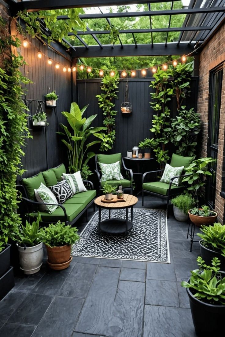 Maximizing Small Patios: Design Tips for Creating a Stylish and Functional Outdoor Haven