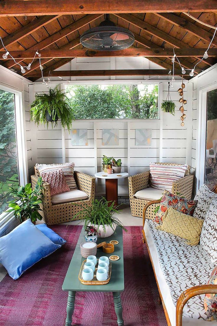 Small Patio Design Essentials: How to Create a Stylish and Functional Outdoor Space