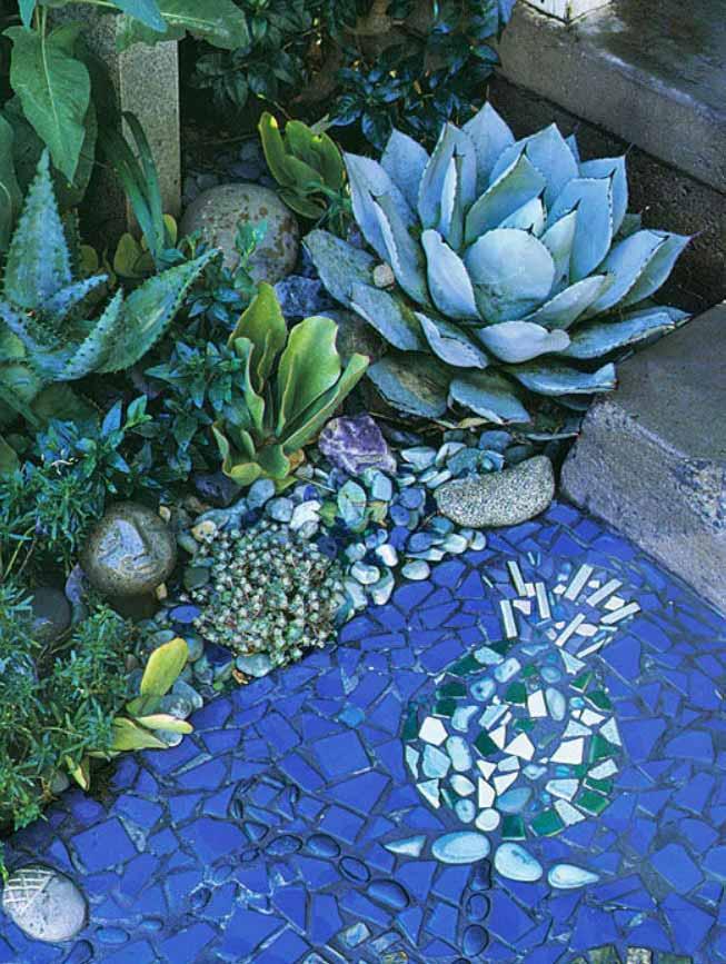 Use vibrant mosaics to add artistic flair to your patio​ design