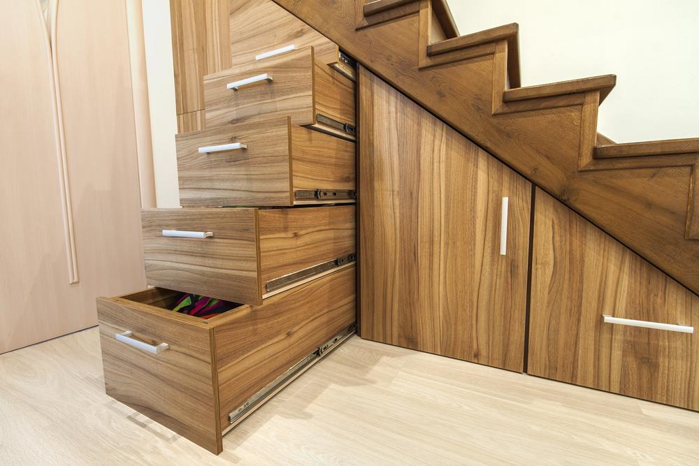 Design custom cabinetry in your under stairs kitchen‍ to maximize every​ inch of space