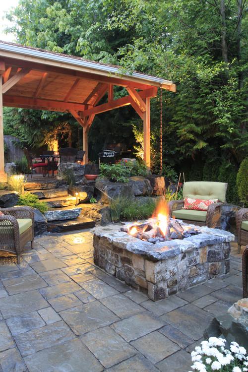 Introduce fire bowls for a unique ⁢ambiance ​in ⁣your modern backyard garden