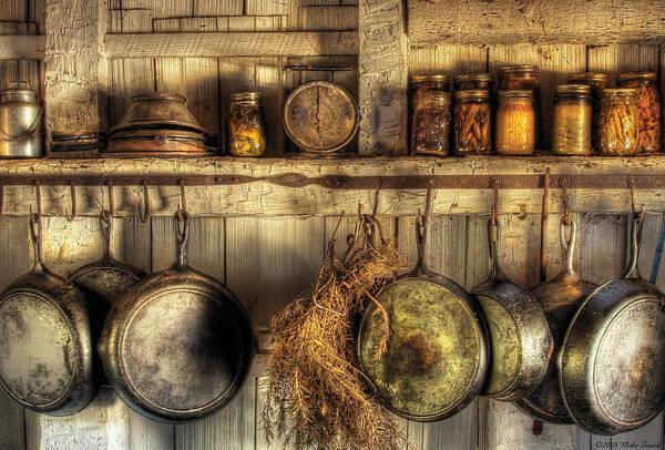 A collection⁣ of antique utensils reminds you of simpler times in your country kitchen