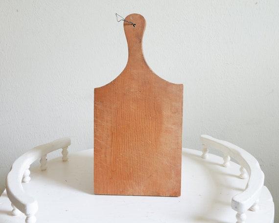 Handcrafted cutting boards, adding ⁢rustic elegance to your farmhouse kitchen decor