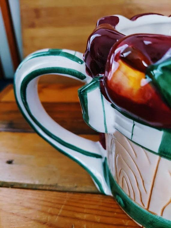 Colorful ceramic‌ pitchers for a pop of personality and practicality in⁢ your farmhouse ⁢kitchen