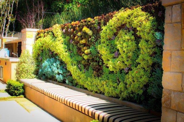 Vertical gardens create stunning green⁤ walls, enhancing modern landscape design with vertical elements