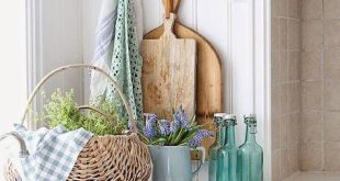 22 Essential Elements for Your Dream Farmhouse Kitchen