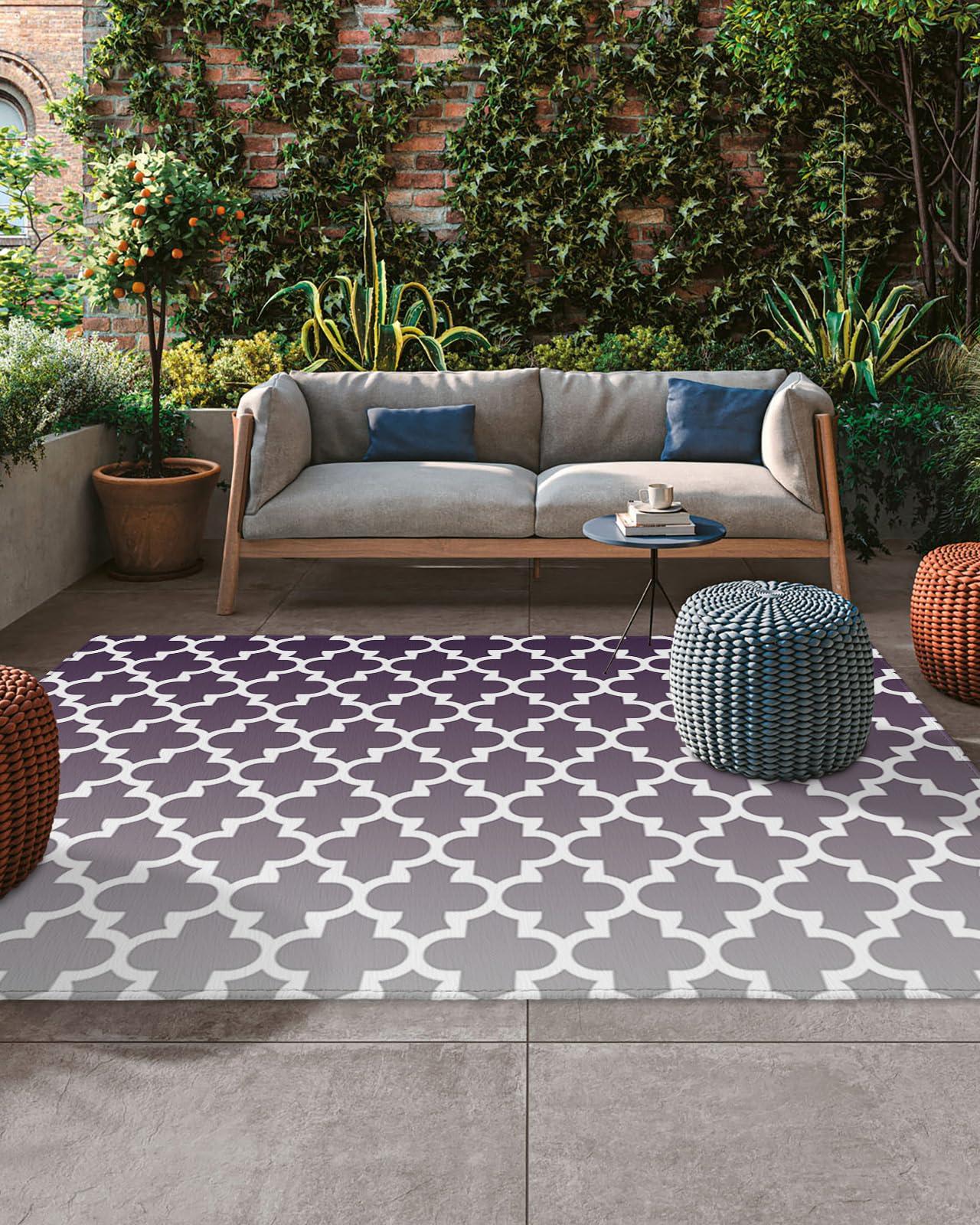 Use ‌outdoor rugs to define⁢ spaces and add comfort to your backyard design