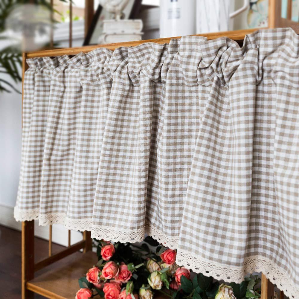 Soft textiles, like gingham ‍curtains, enhance the​ warm atmosphere⁣ of your country kitchen