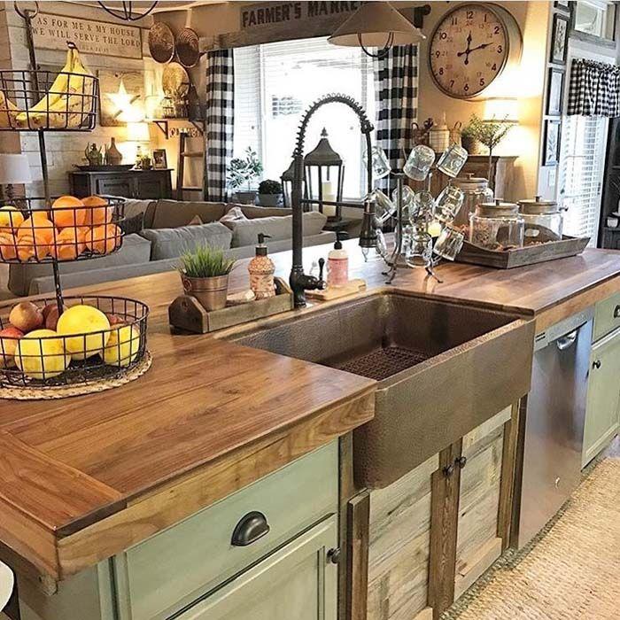 A farmhouse sink adds ⁢rustic​ charm to your ⁢cozy country kitchen‌ design