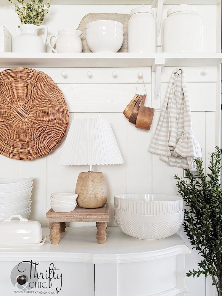 Open ‌shelving to display charming dishware and create ⁤an inviting farmhouse atmosphere