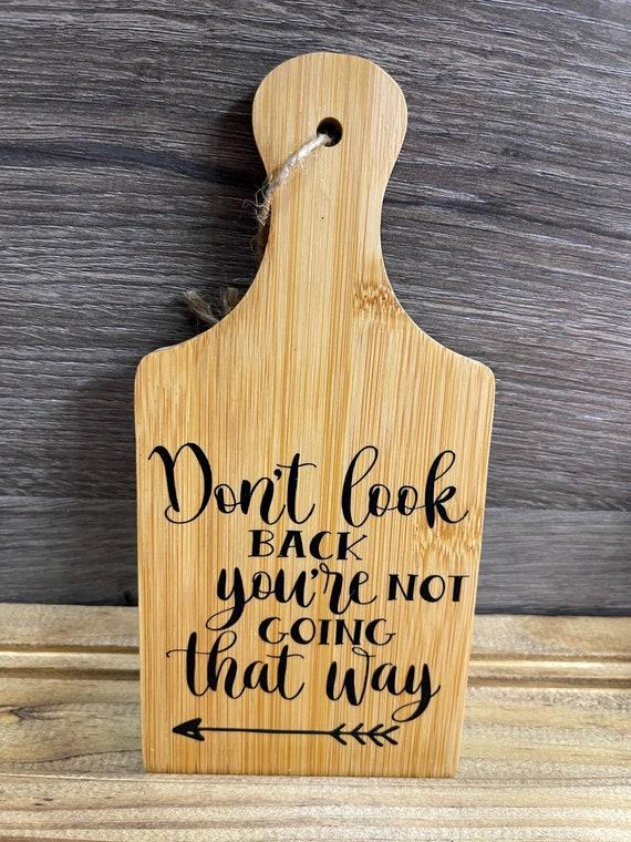 Handcrafted cutting ⁤boards become functional art in your​ farmhouse kitchen