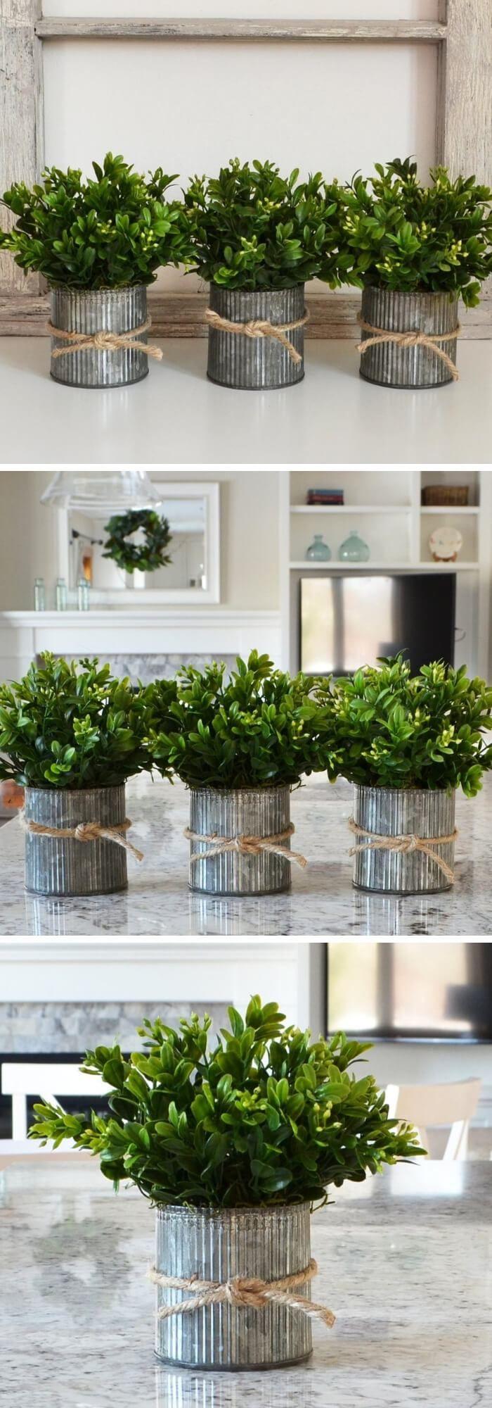 Well-placed indoor plants breathe⁢ life into ⁢your farmhouse⁤ kitchen environment