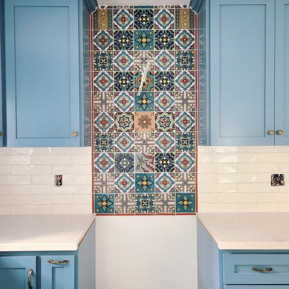 Develop a⁣ colorful backsplash in your‍ under stairs kitchen to add personality‌ and flair