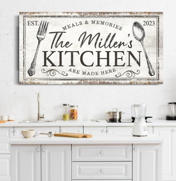 Personalized art pieces reflect your style‍ and charm​ in‌ your⁢ farmhouse kitchen