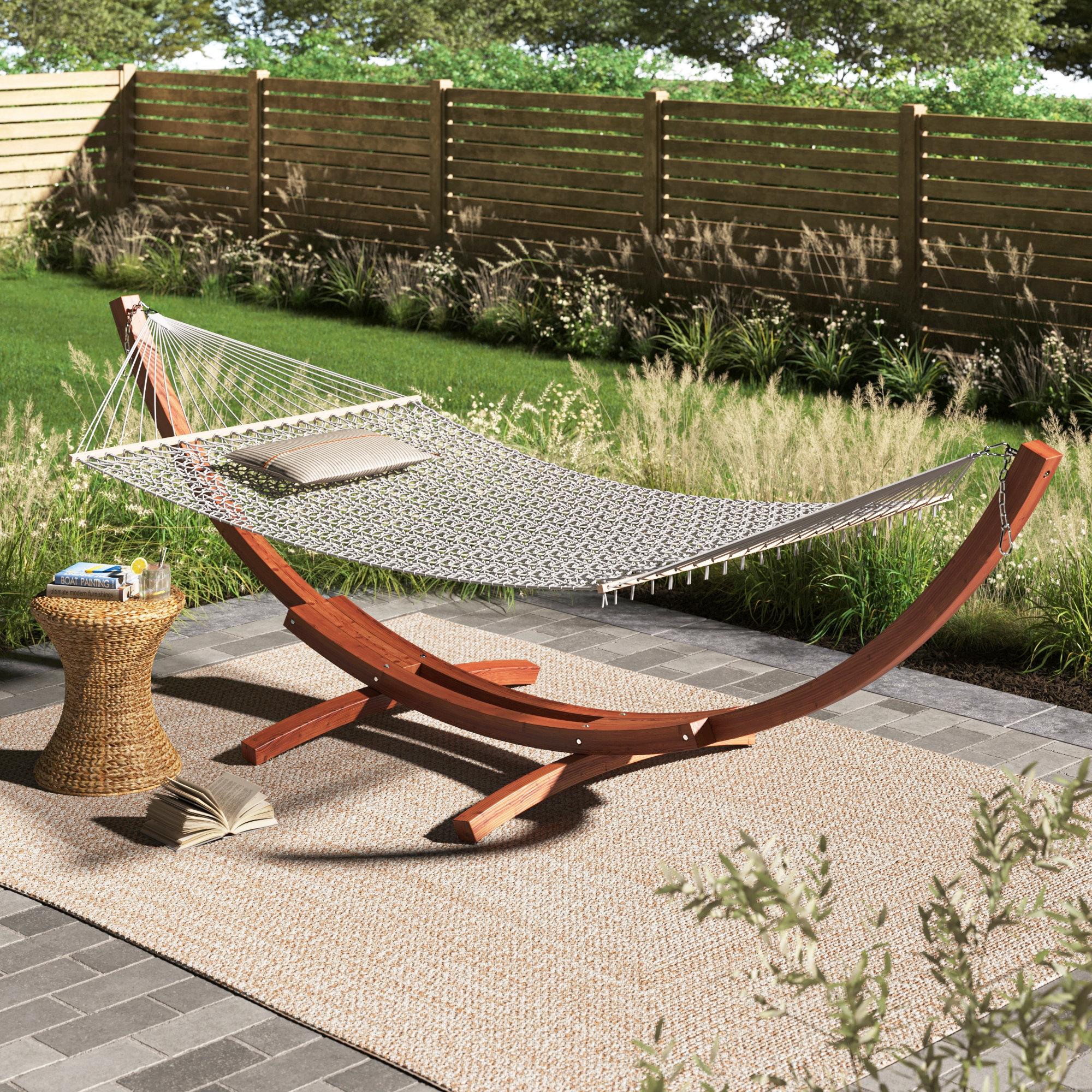 Install a hammock⁣ for ‍lazy‌ afternoons in ‍your modern‌ backyard sanctuary