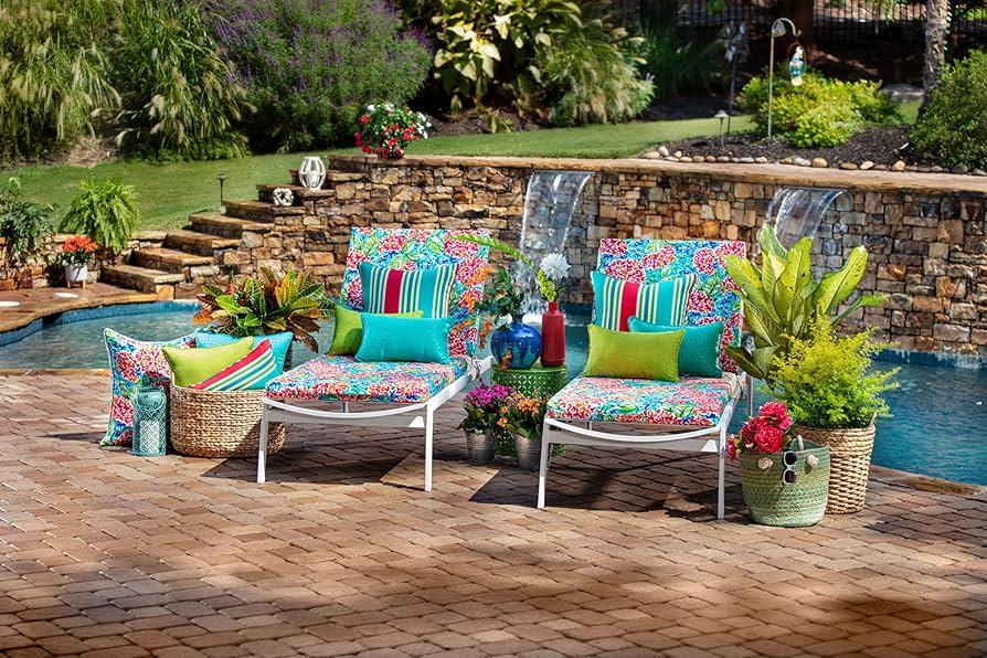 Embrace⁢ color: Bright cushions and pillows can transform your patio design instantly