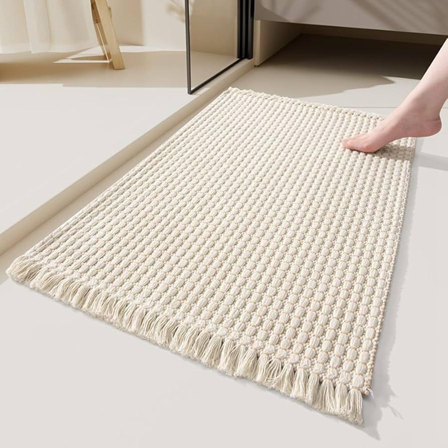 Soft, woven rugs to add warmth and ‌comfort to your farmhouse kitchen