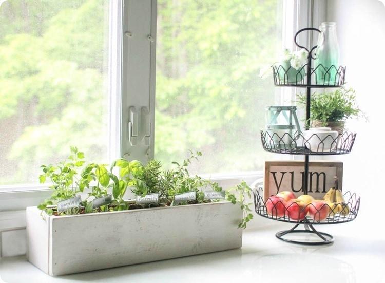 Incorporate a compact herb garden ‌to ‍spice up your Under Stairs ​Kitchen