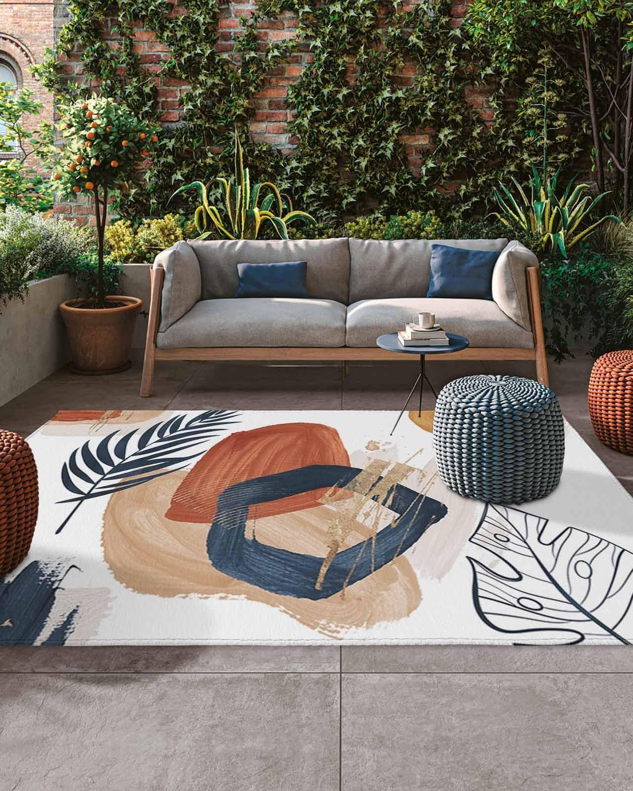 Choose outdoor rugs for comfort and style in your modern backyard