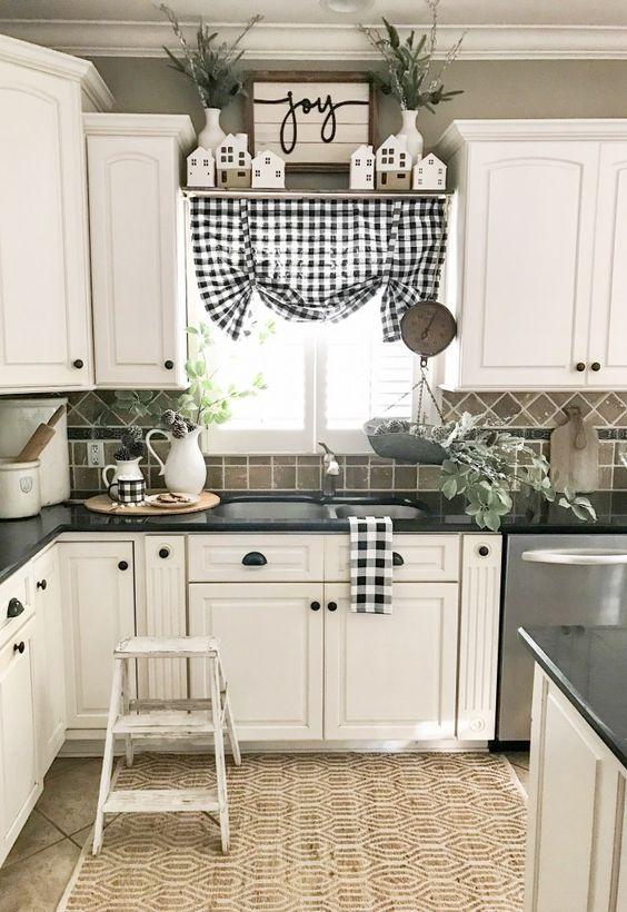 Cozy textiles like linens and‌ cotton add warmth to your⁢ farmhouse kitchen