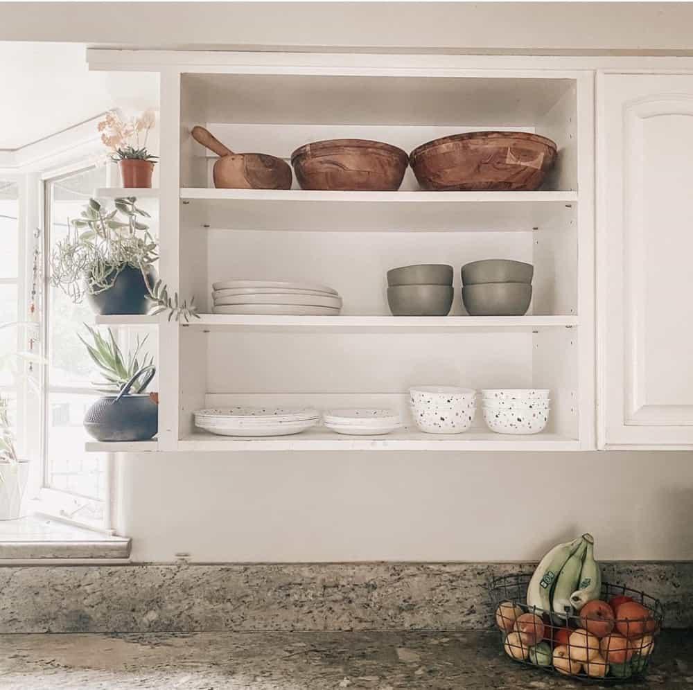 Embrace an open shelving concept⁤ to showcase dishes in your ‌galley kitchen