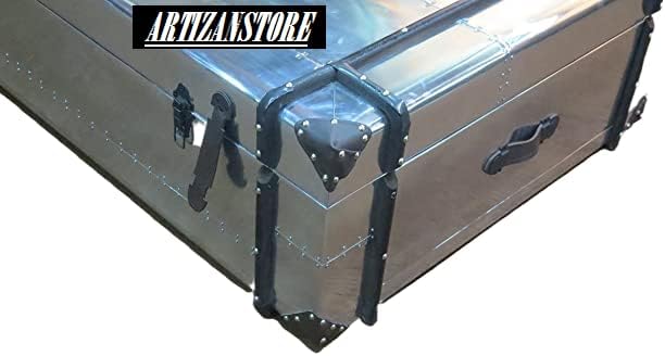 Exploring Richard's ‌Trunk: Our Take on Vintage Aviation ‍Charm